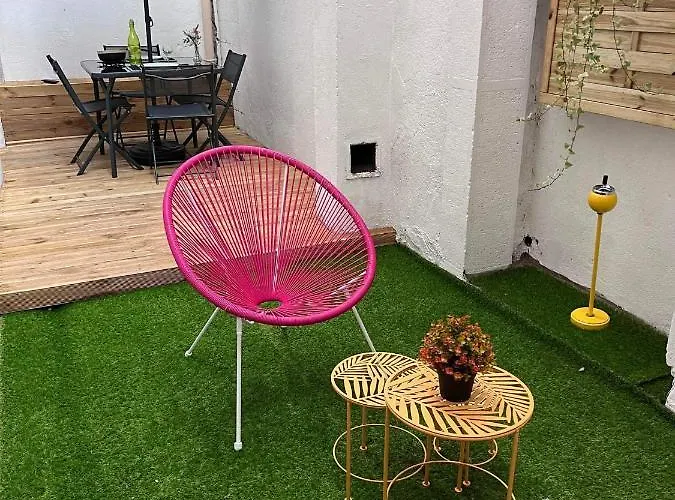 Climatise Aux Pieds De La Cite Carcassonne